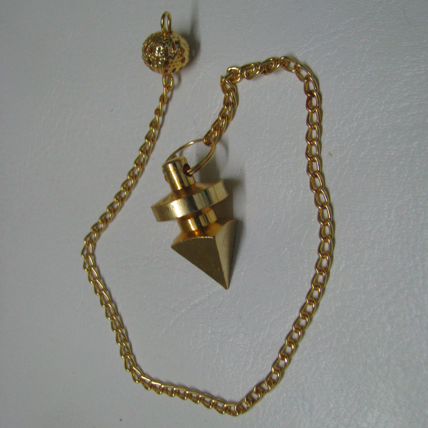 A1077-Metal-Dowsing-Pendulum.jpg
