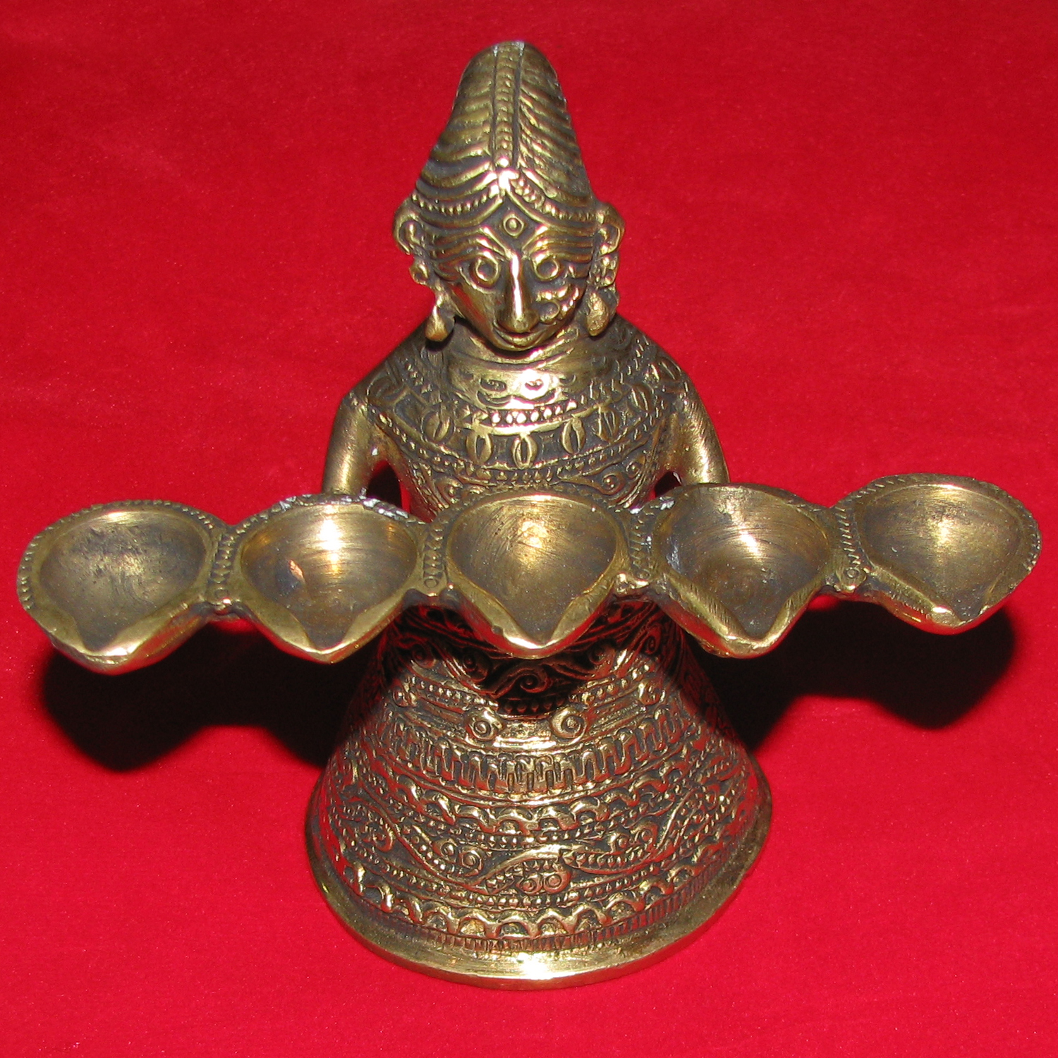 Panch-Diya-Aarthi-in-Brass-5-Inch-S963978.jpg