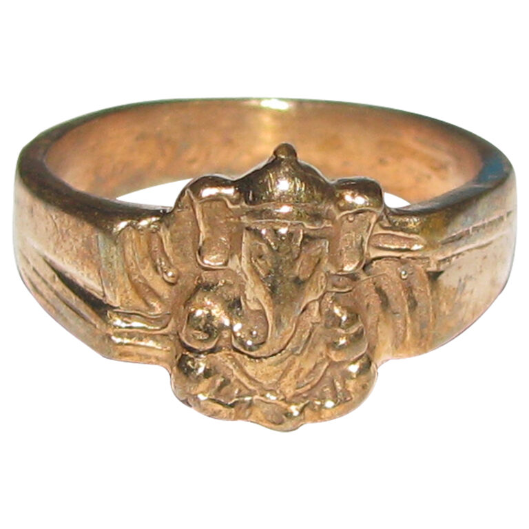 దేవుడి ఉంగరాలు పెట్టుకునే ప్రతి ఒక్కరూ తప్పక ఈ విషయం తెలుసుకోండి..| Rules  For when Wearing God or Goddess Rings - How do you wear a god ring?